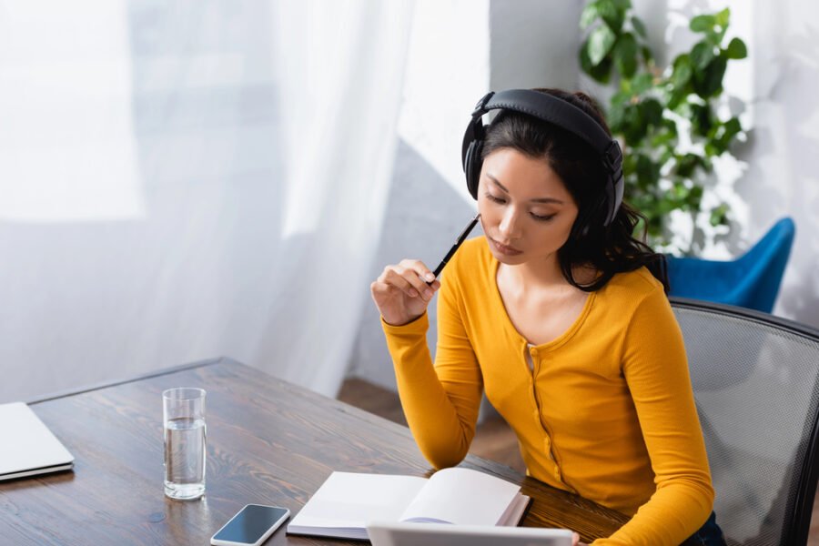 come monetizzare un podcast educazione